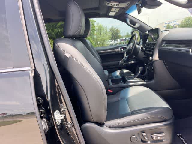 Used 2022 Lexus GX 460 Luxury w/ Off Road Package AWD/4WD image 12