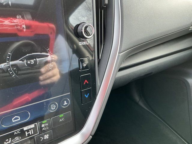 Used 2024 Subaru Crosstrek 2.0i Premium image 25