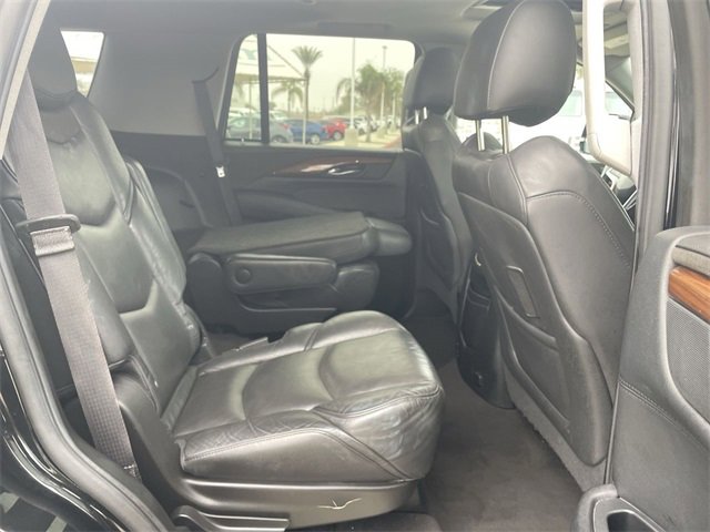 Used 2020 Cadillac Escalade Luxury image 29