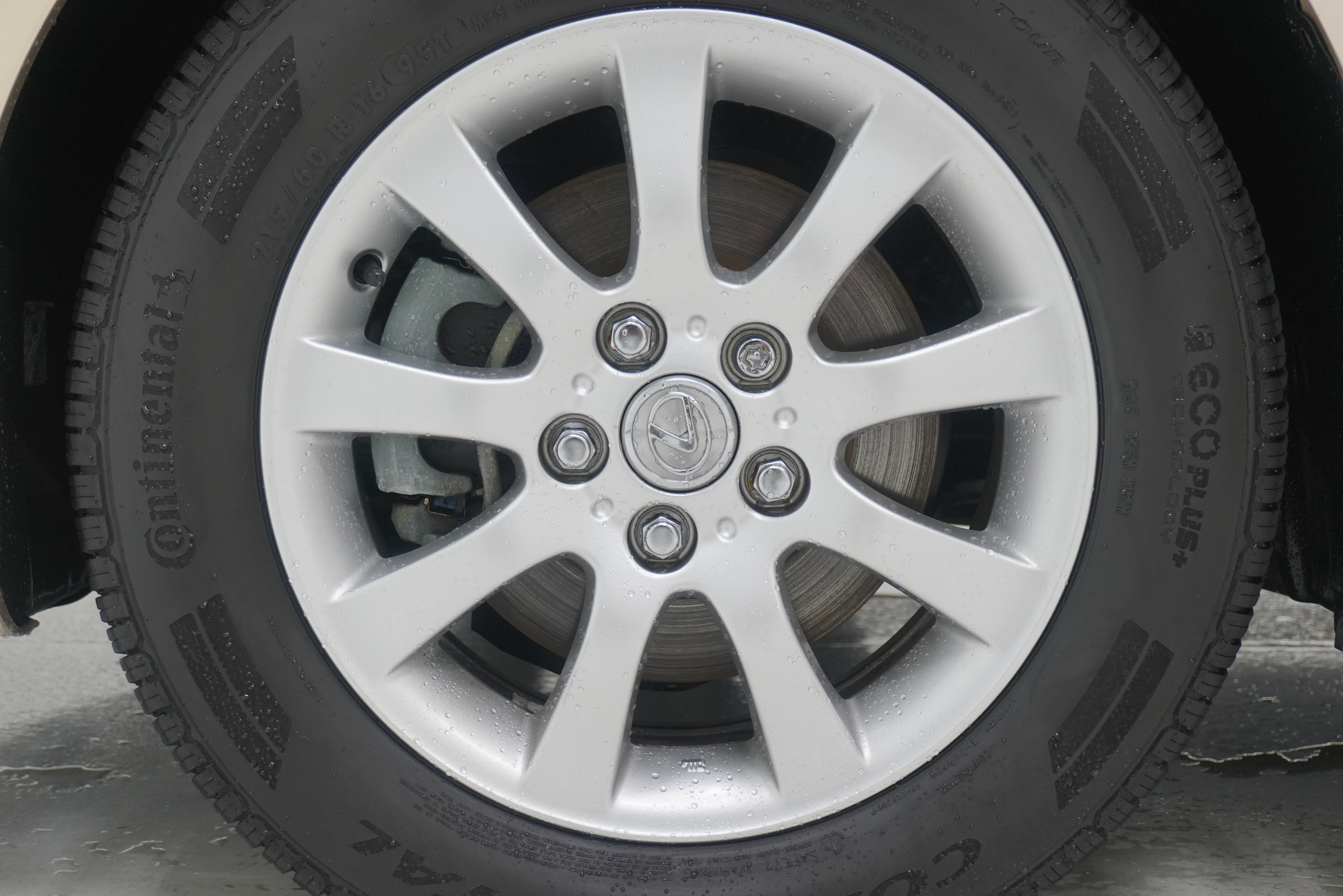 Used 2004 Lexus ES 330 w/ Premium Pkg FWD image 27