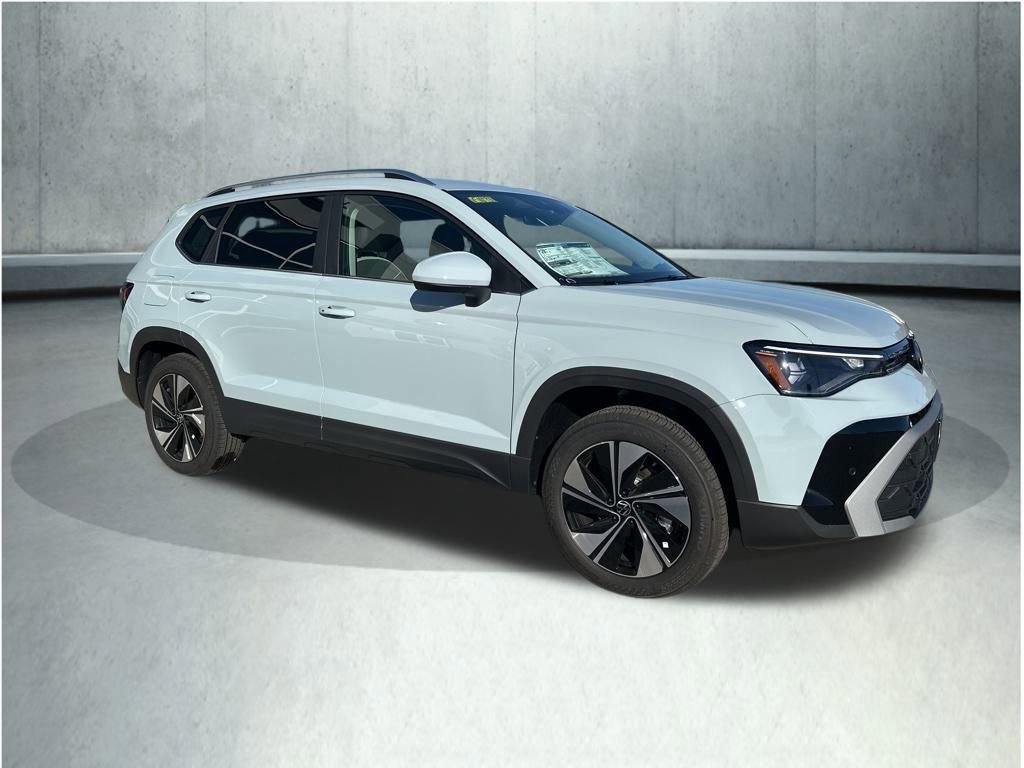 New 2026 Volkswagen Taos SE image 7
