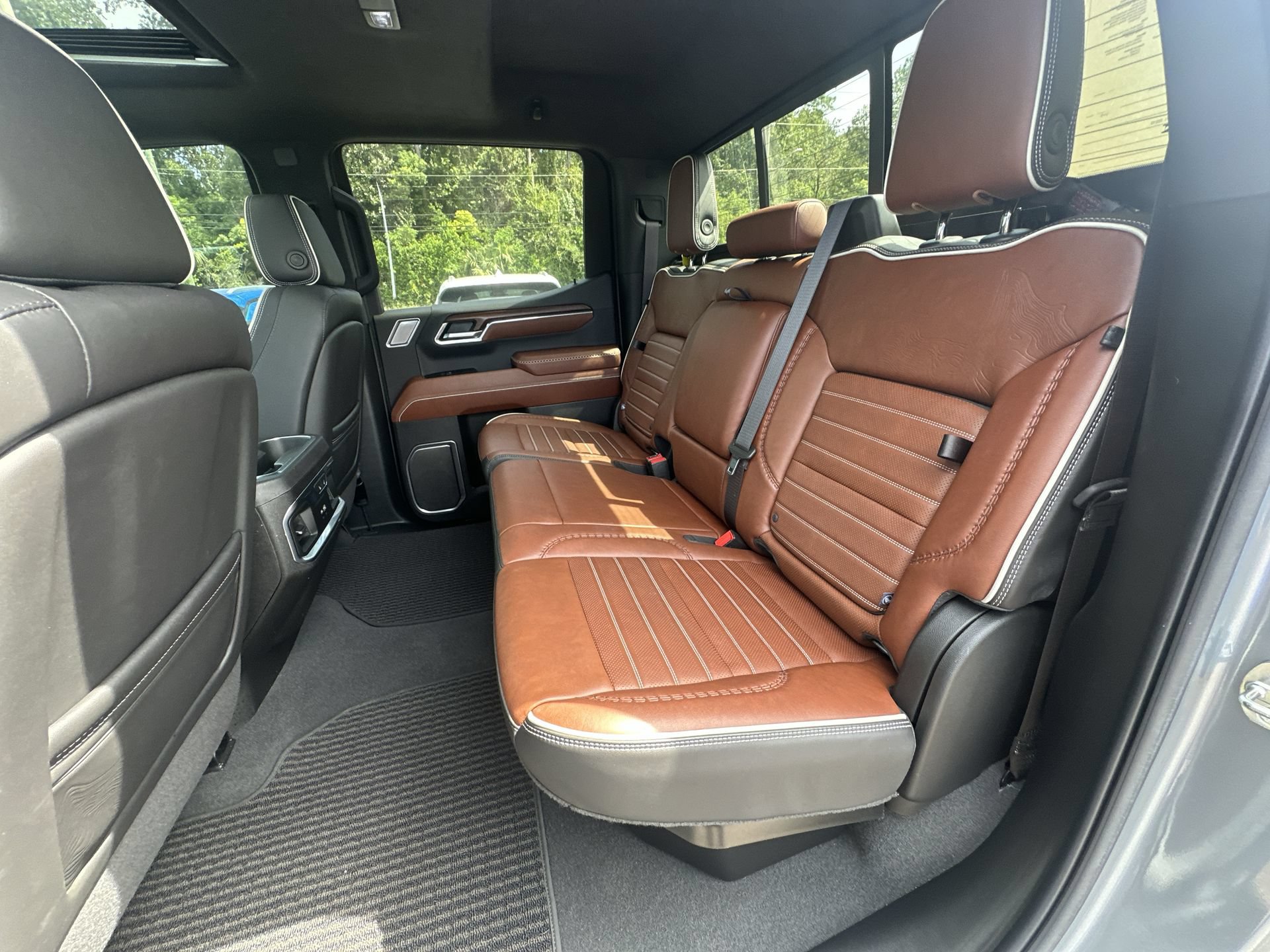 Used 2024 GMC Sierra 1500 Denali Ultimate AWD/4WD image 18