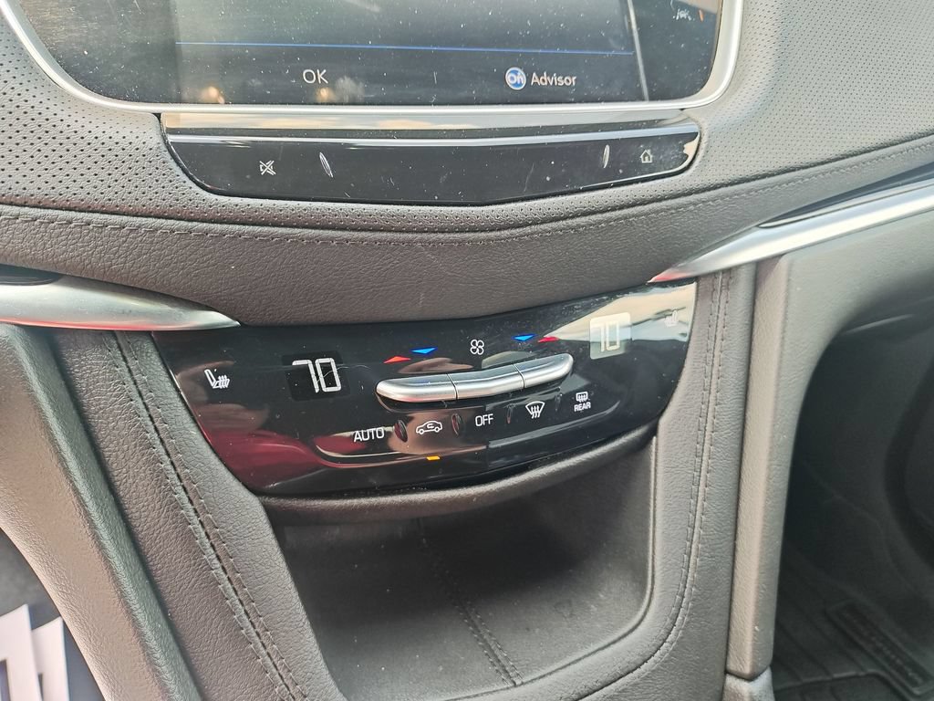 Used 2024 Cadillac XT6 Luxury AWD/4WD image 19