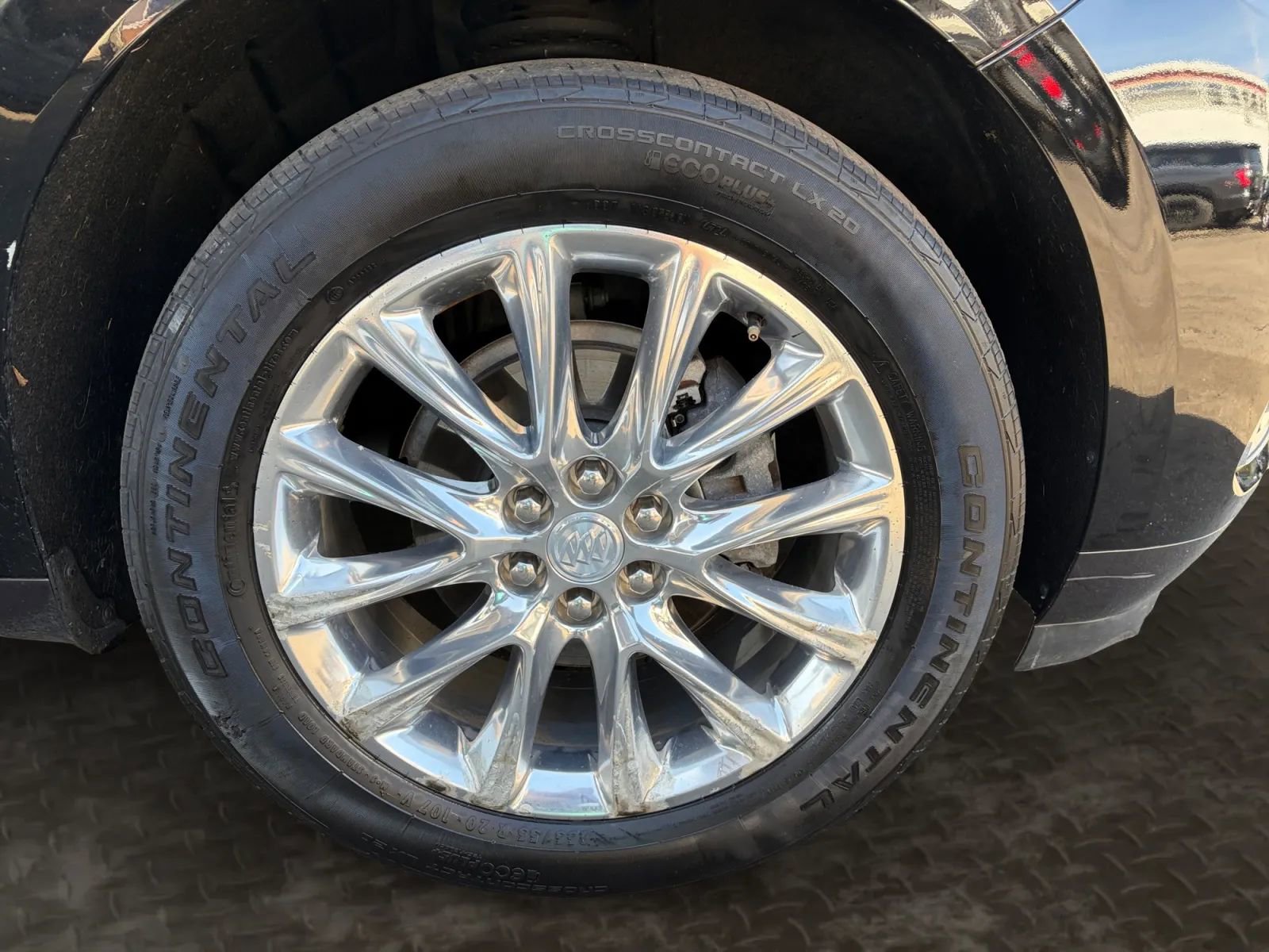 Used 2021 Buick Enclave Essence w/ Sound and Sites Package AWD/4WD image 45