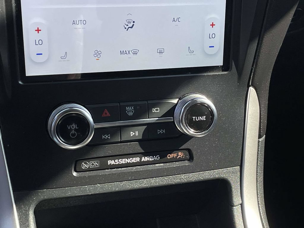 Used 2024 Ford Edge SEL AWD/4WD image 18