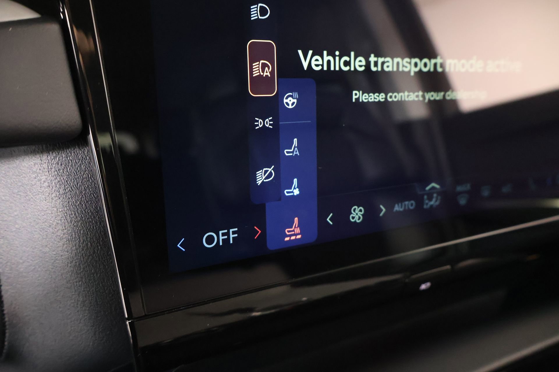New 2026 Lincoln Navigator Premiere image 8