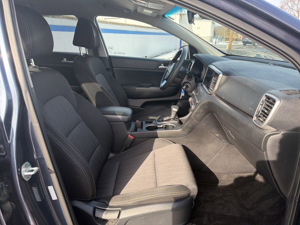 Used 2020 Kia Sportage LX image 24