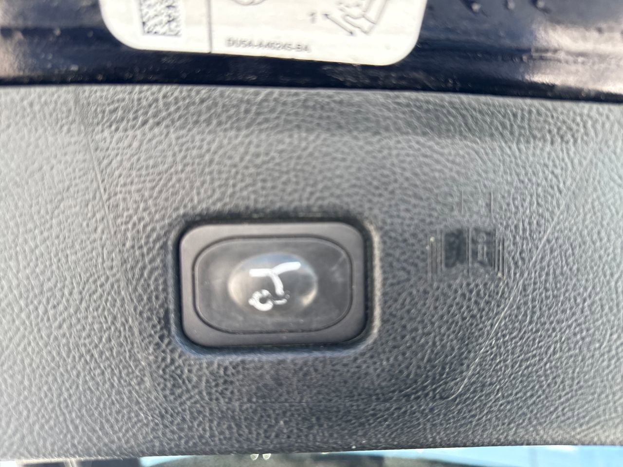 Used 2018 Ford Edge SEL w/ Equipment Group 201A image 11