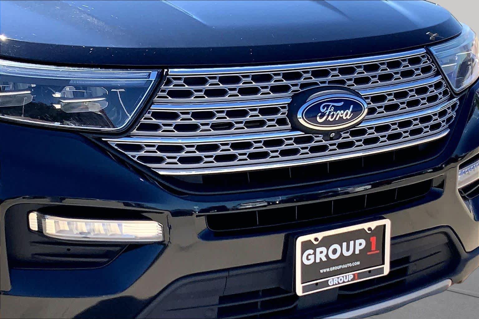 Used 2023 Ford Explorer Limited AWD/4WD image 30