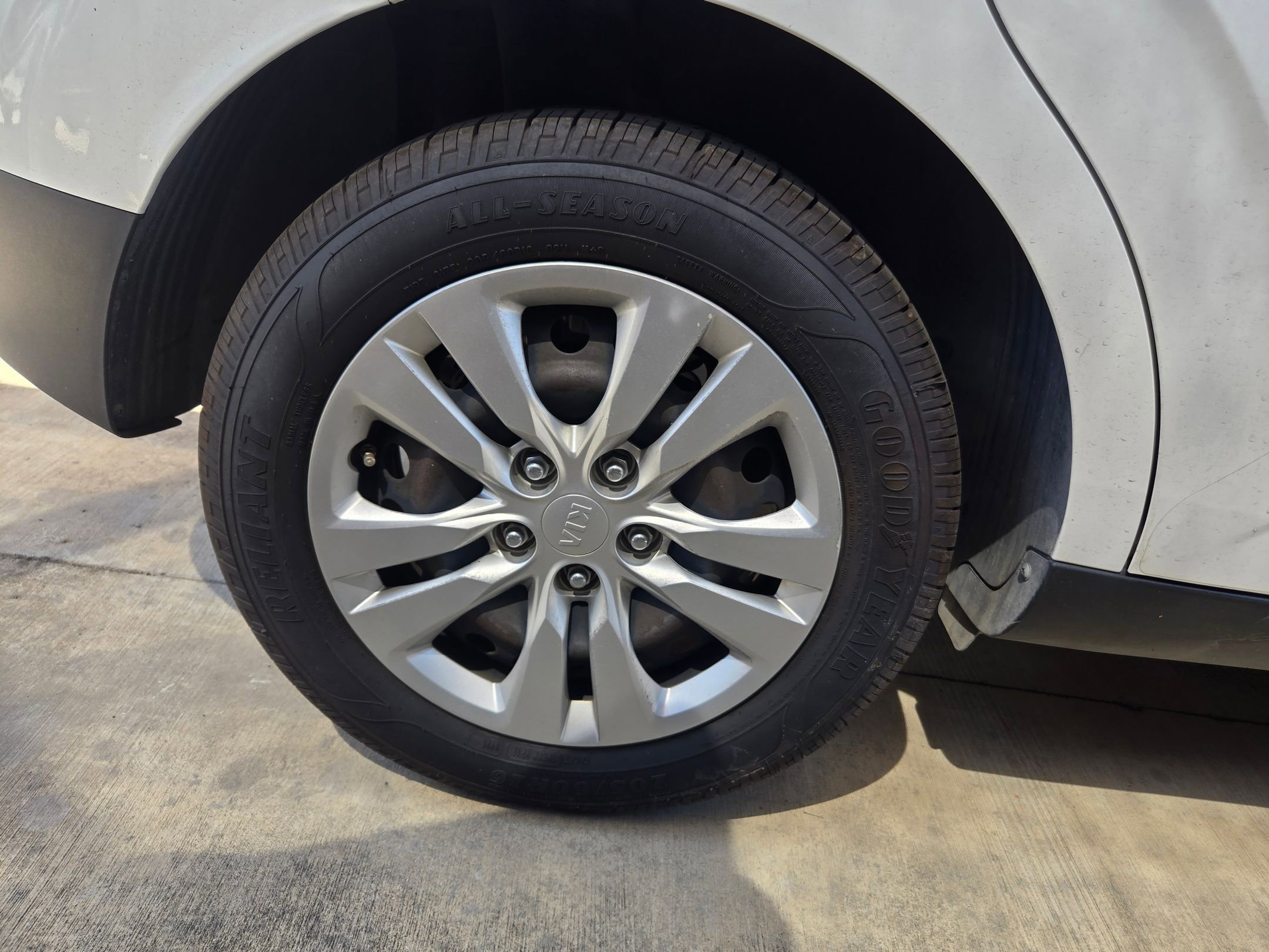 Used 2020 Kia Soul LX FWD image 10
