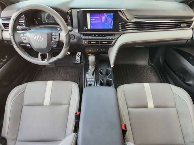 Used 2025 Toyota Camry SE w/ Convenience Package image 26