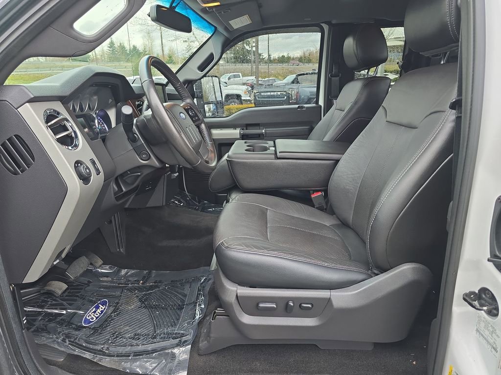 Used 2015 Ford F250 Lariat w/ Camper Package image 21