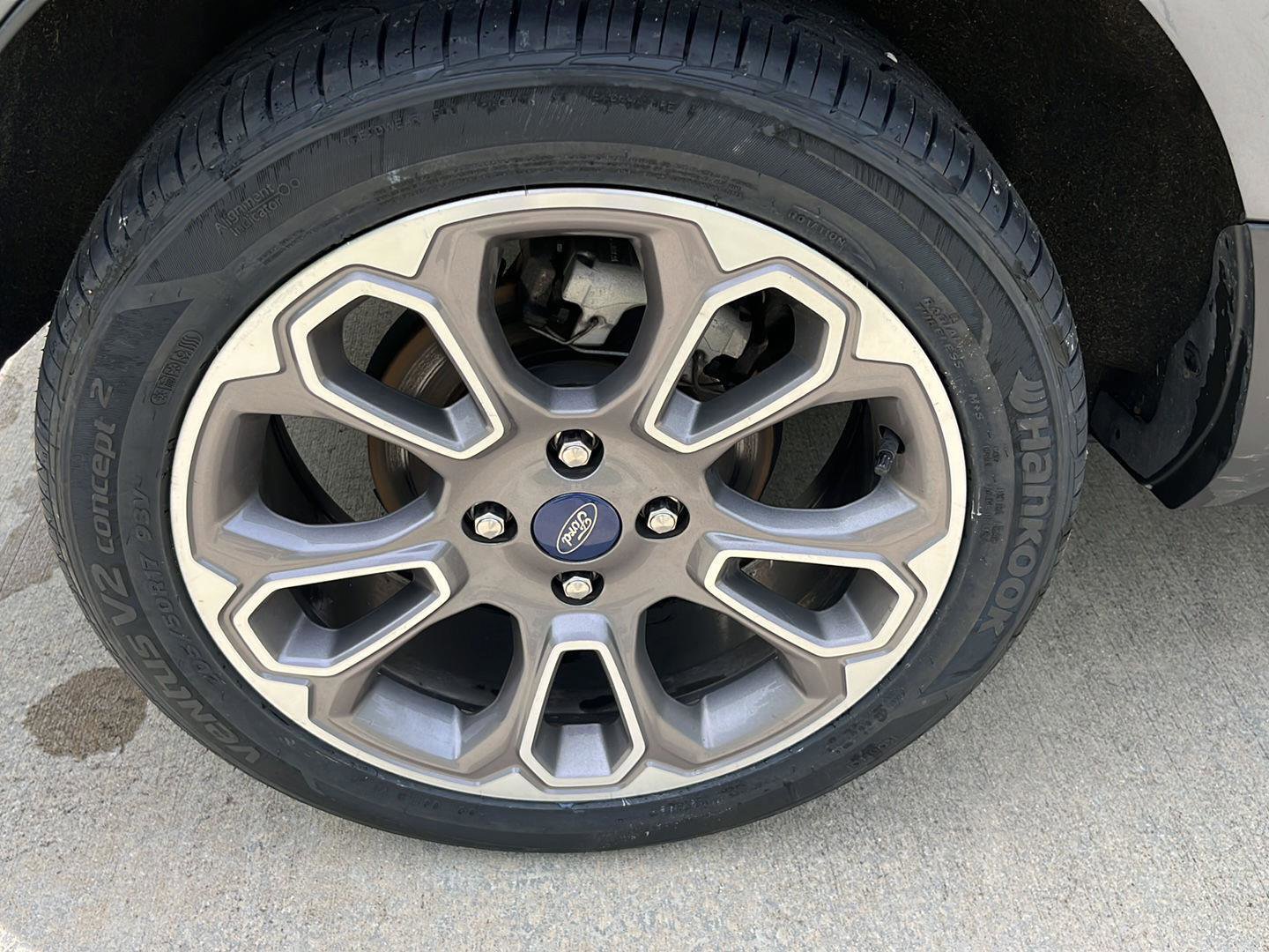 Used 2021 Ford EcoSport Titanium FWD image 31