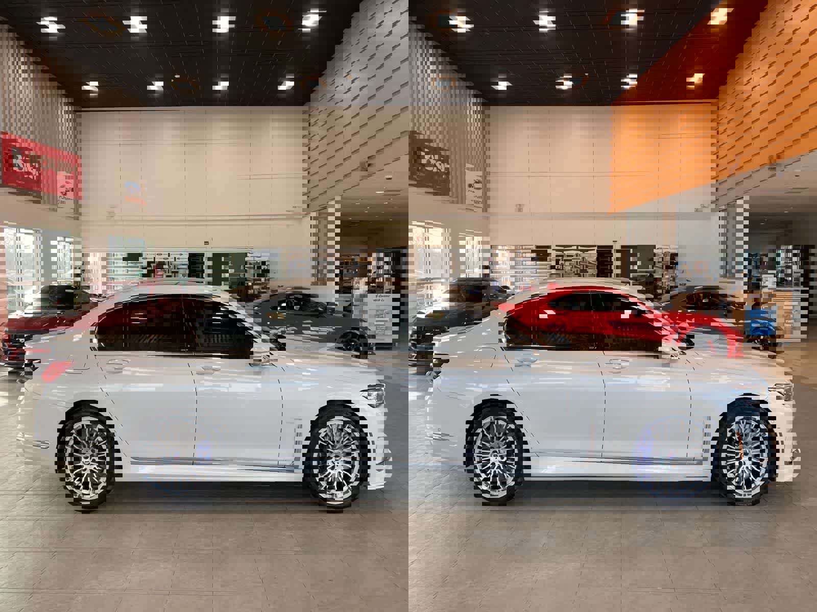 Used 2021 BMW ALPINA B7 xDrive image 6