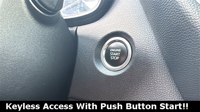 Used 2024 Toyota Corolla SE image 6