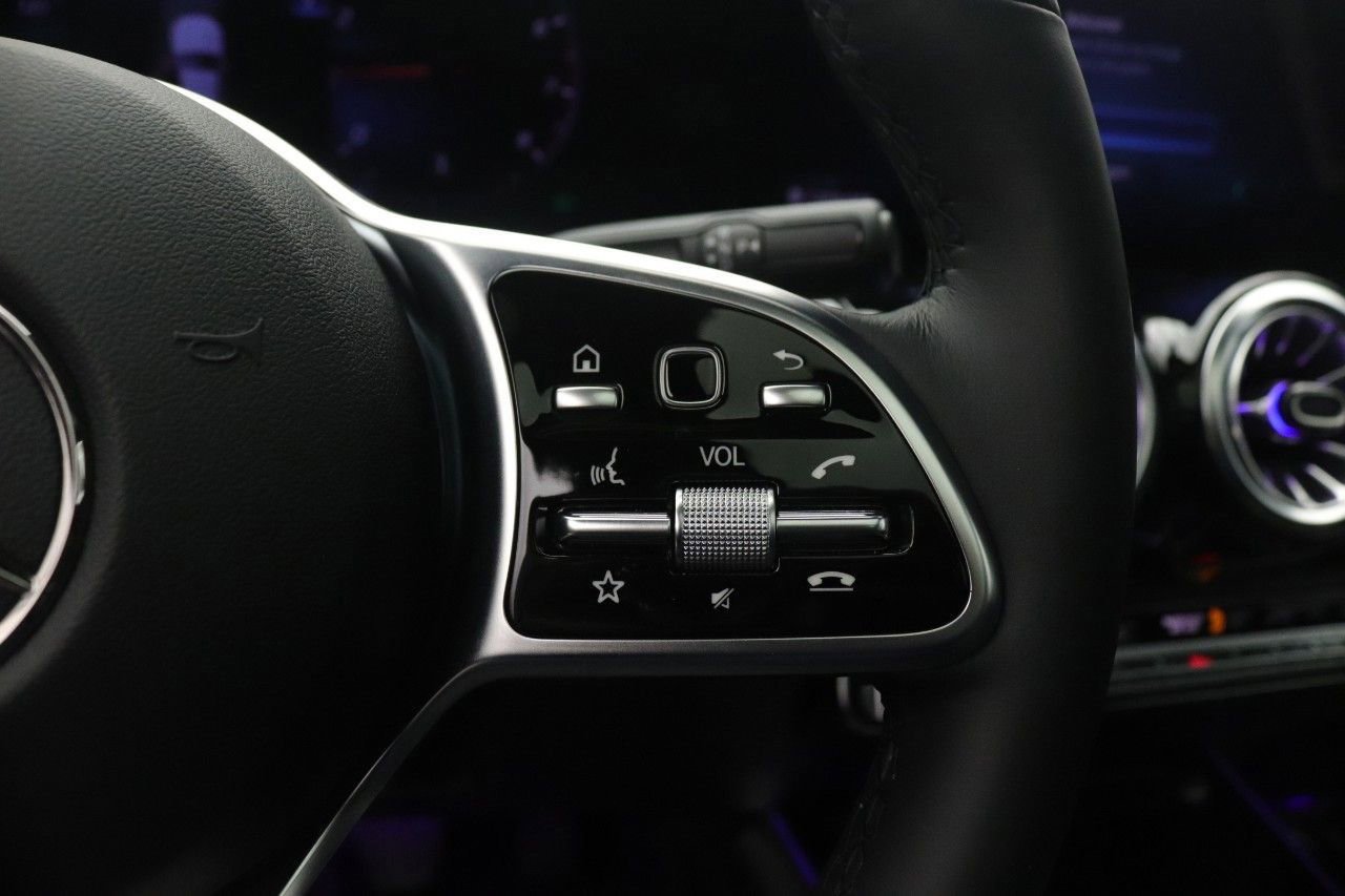 Certified 2023 Mercedes-Benz GLB 250 image 15