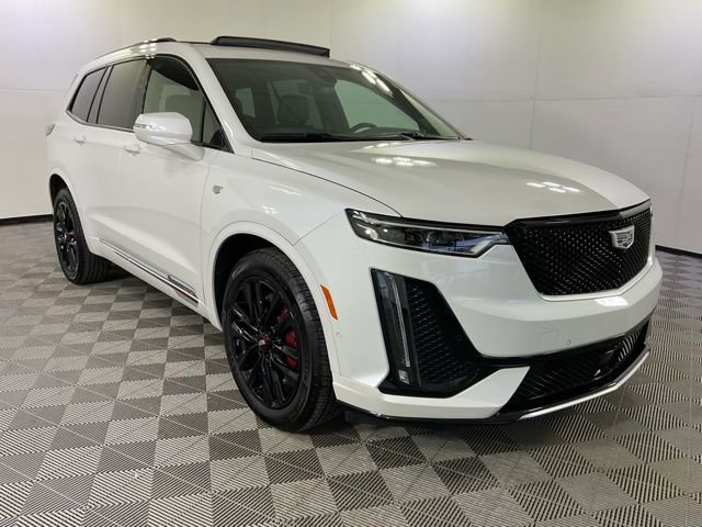 Certified 2025 Cadillac XT6 Sport w/ LPO, Red Accent Package image 3
