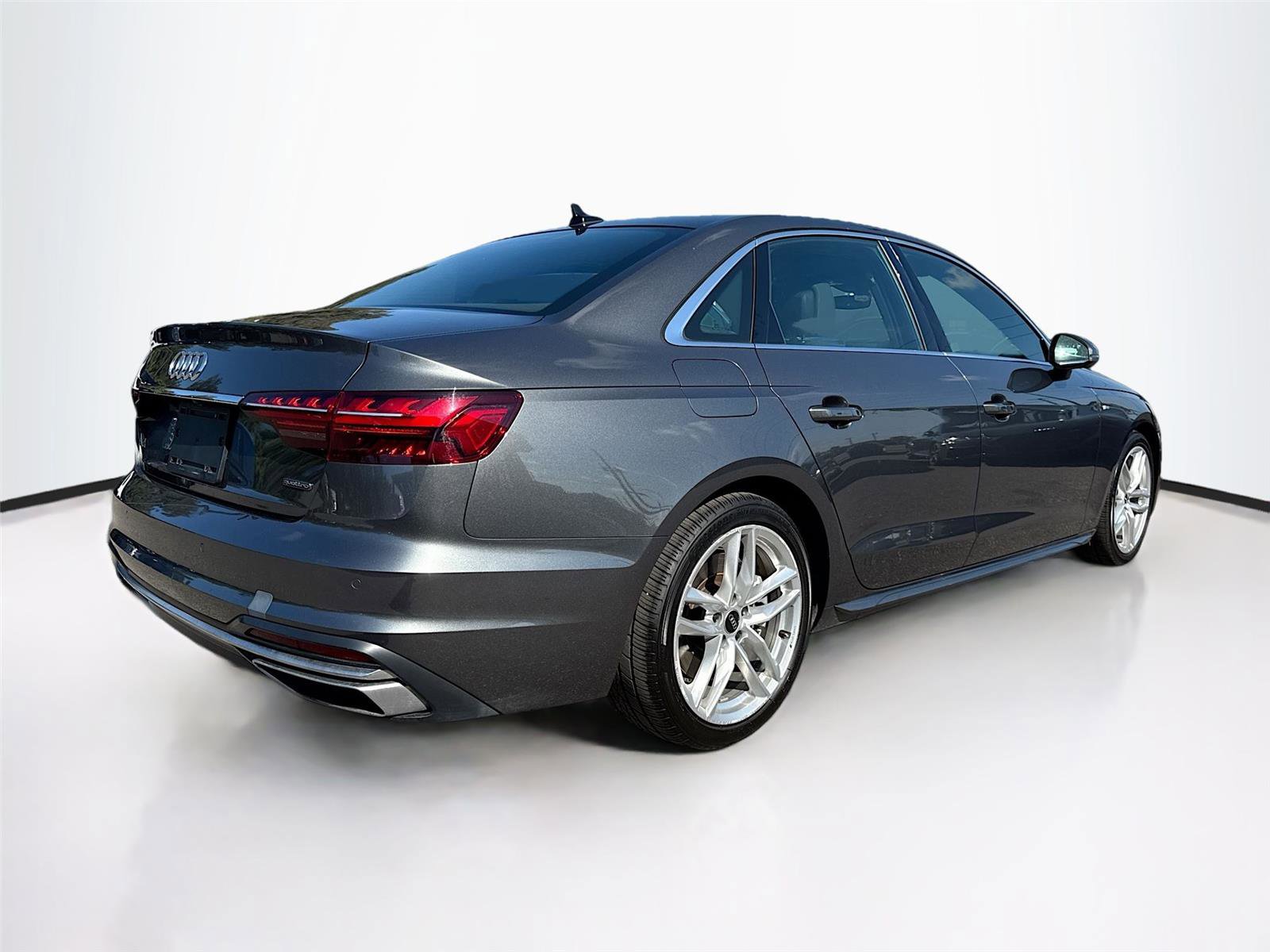 Used 2022 Audi A4 2.0T Premium Plus image 7