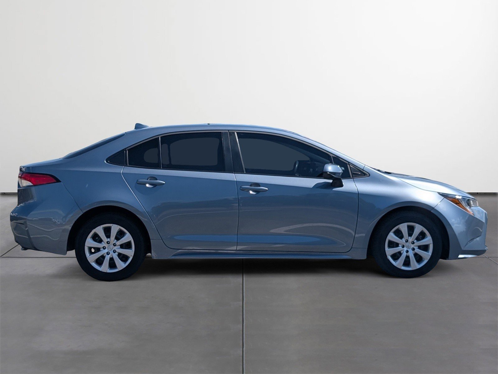 Certified 2025 Toyota Corolla LE FWD image 6