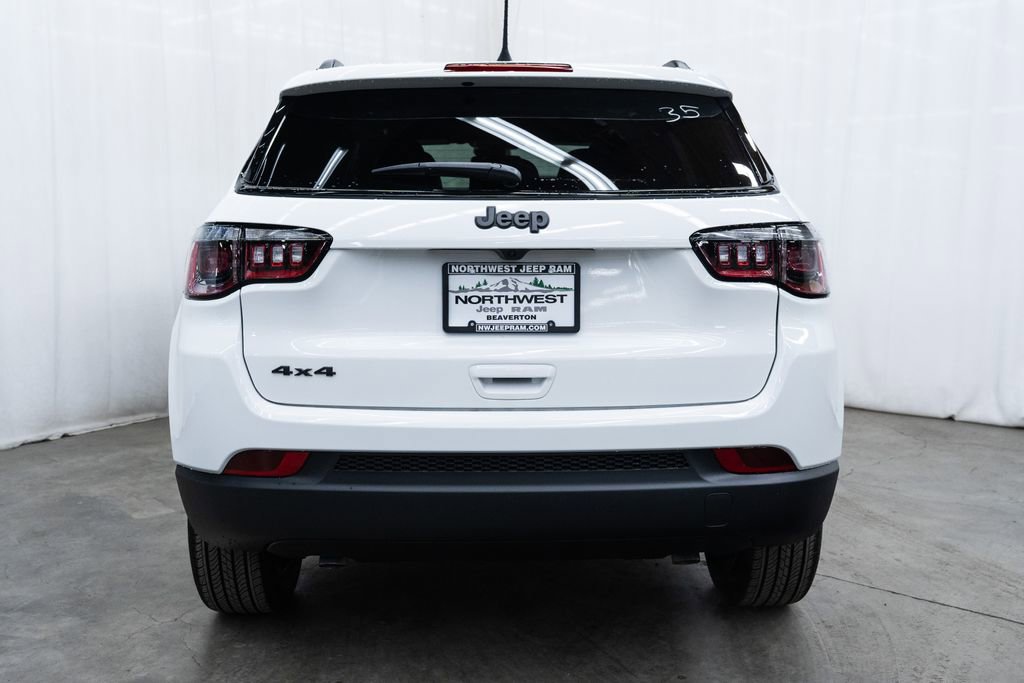 New 2026 Jeep Compass Latitude image 5