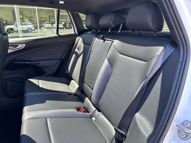 Certified 2023 Volkswagen ID.4 Pro S AWD/4WD image 34