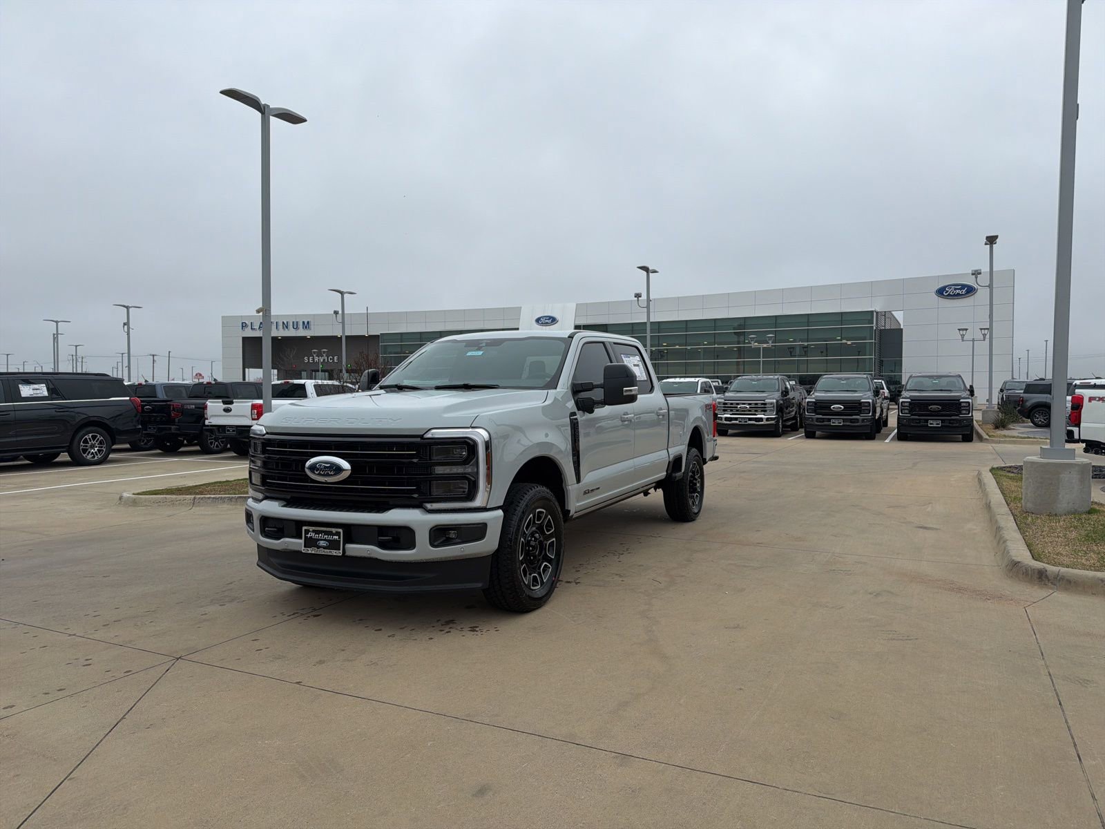 New 2026 Ford F250 Platinum w/ FX4 Off-Road Package image 25