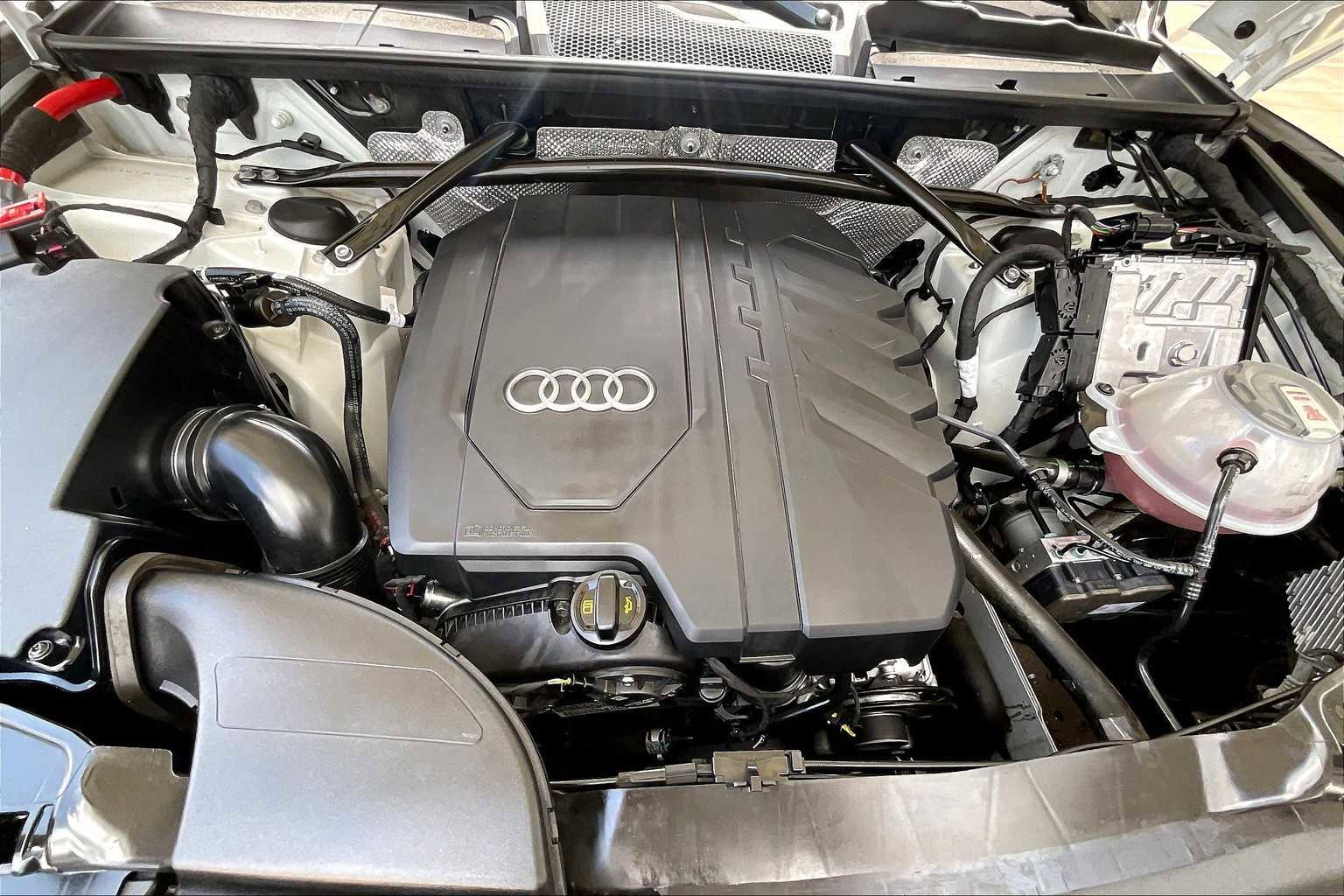 Used 2021 Audi Q5 2.0T Premium w/ Convenience Package image 31