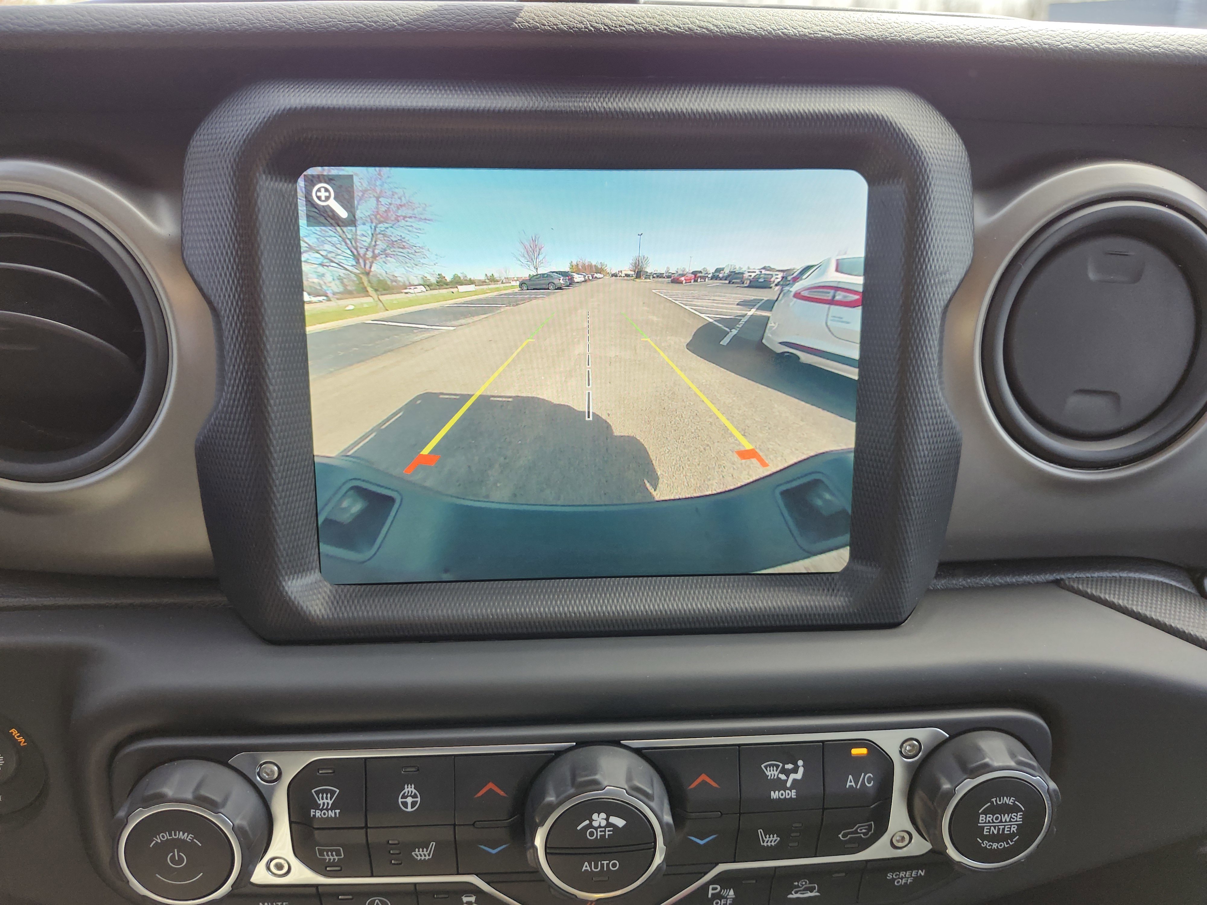 Used 2020 Jeep Gladiator Sport w/ Quick Order Package 24S image 2