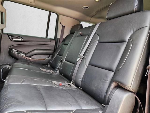 Used 2018 Chevrolet Suburban LT RWD image 17