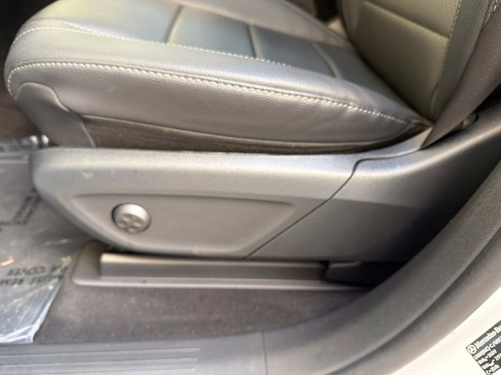 Used 2026 Mercedes-Benz GLE 350 4MATIC w/ Winter Package image 50