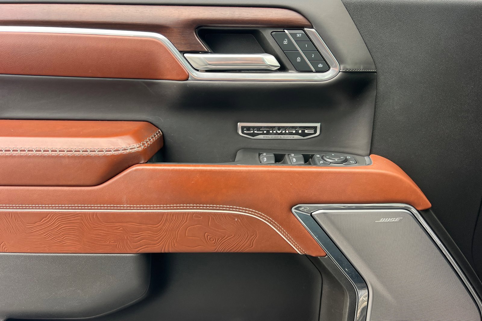 Used 2024 GMC Sierra 1500 Denali Ultimate image 12