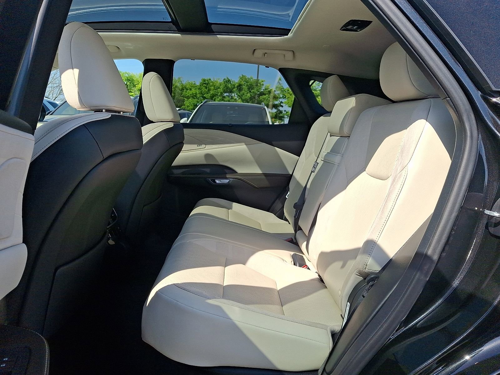 Used 2023 Lexus RX 350 FWD w/ Accessory Package (Z1) image 10