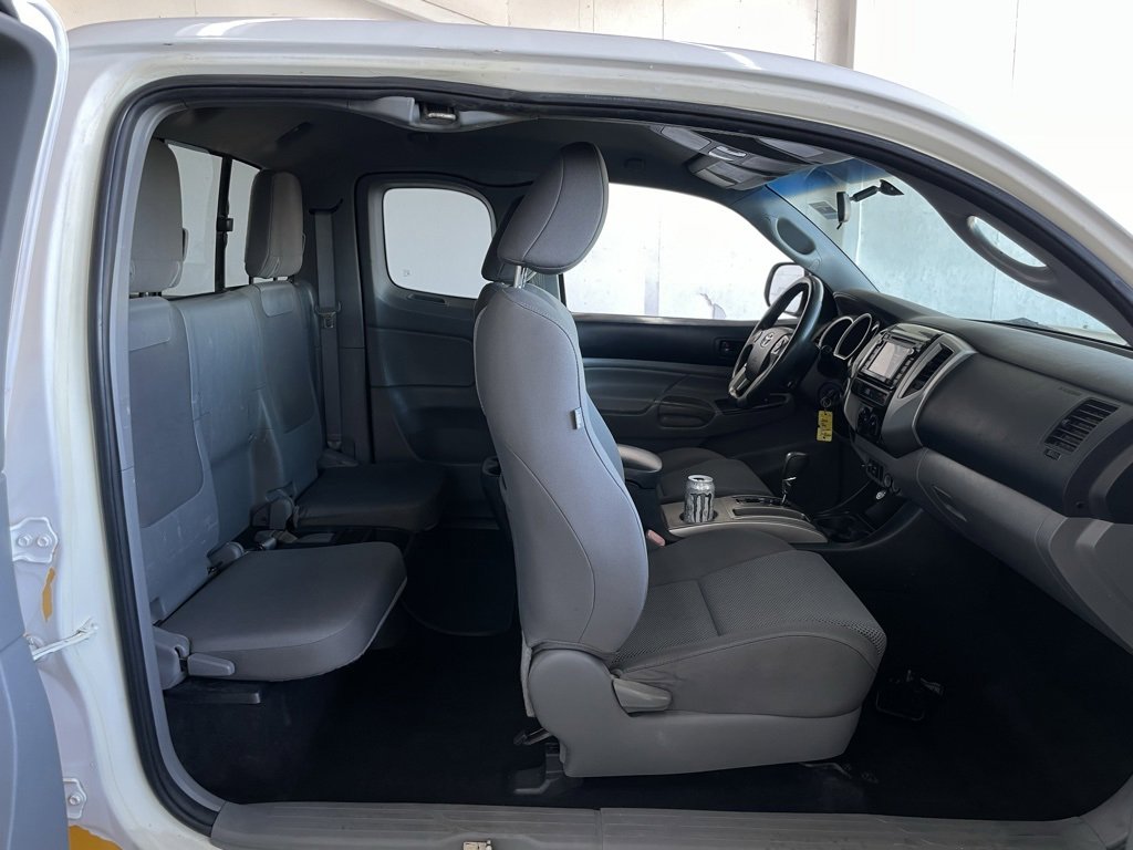Used 2014 Toyota Tacoma 4x4 Access Cab V6 image 13