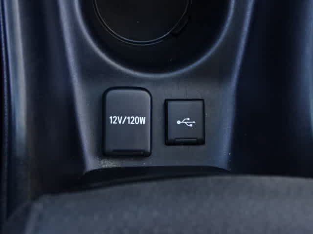 Used 2022 Toyota Prius LE FWD image 33