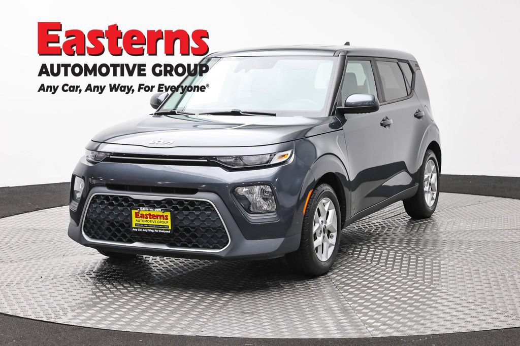 Used 2022 Kia Soul LX w/ Technology Package