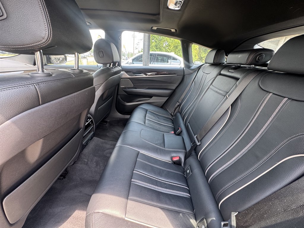 Used 2018 BMW 640i Gran Turismo xDrive AWD/4WD image 12