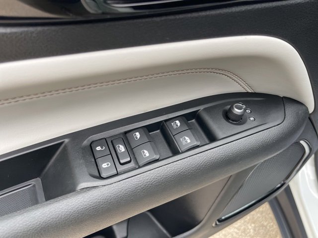 Used 2022 Jeep Compass Limited image 16