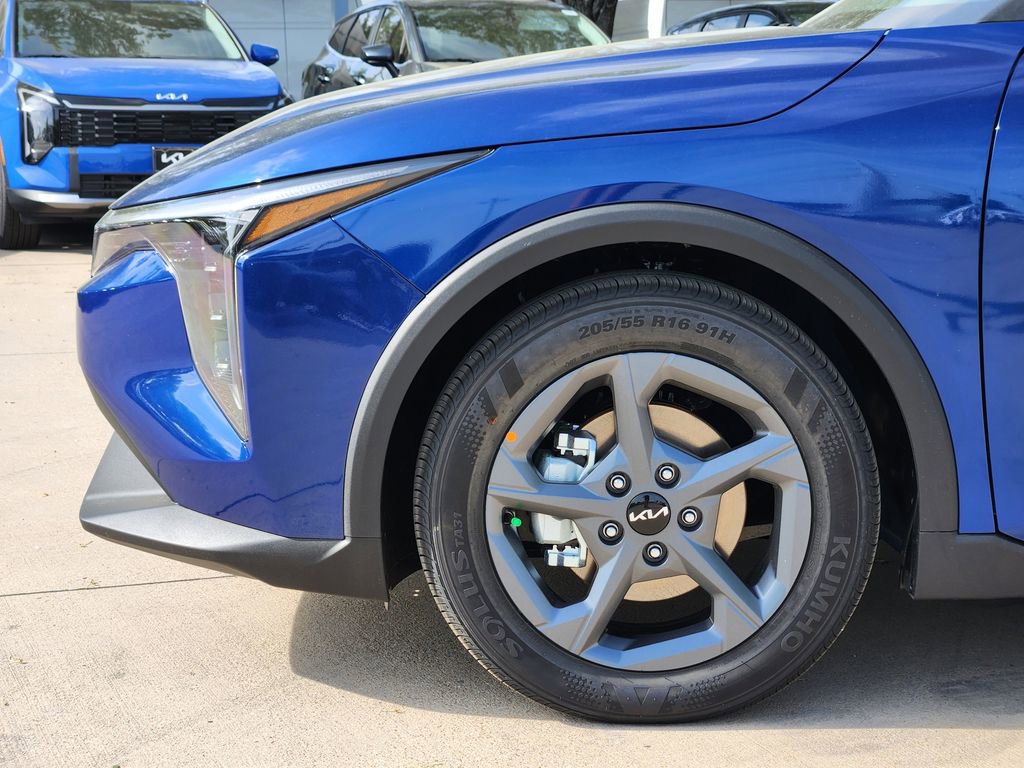 New 2026 Kia K4 LXS image 5