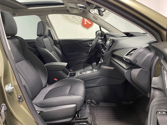 Used 2023 Subaru Forester Premium AWD/4WD image 23