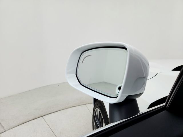 New 2025 Volvo XC90 B6 Plus w/ Protection Package Premier image 23