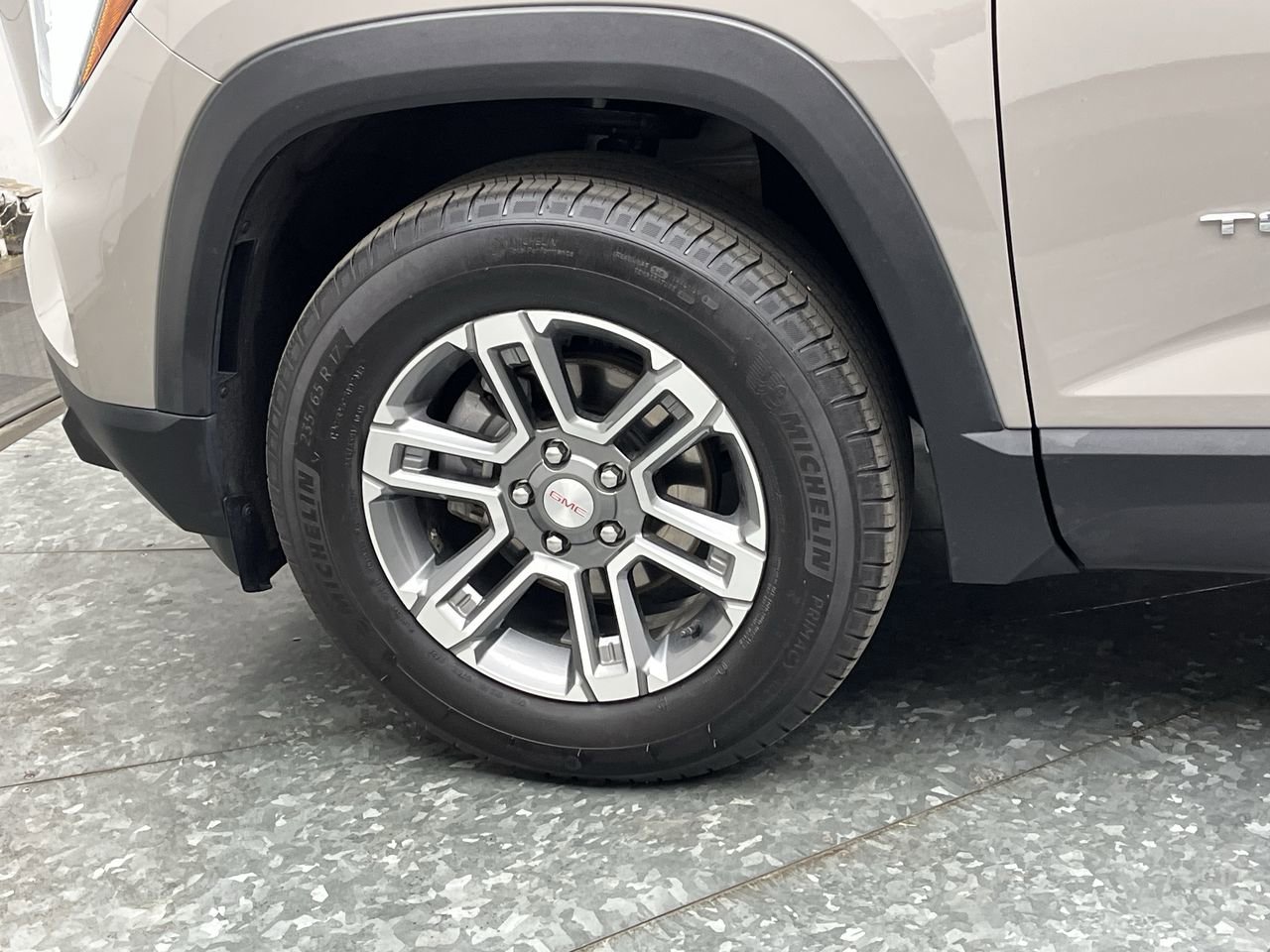 Certified 2025 GMC Terrain Elevation AWD/4WD image 30