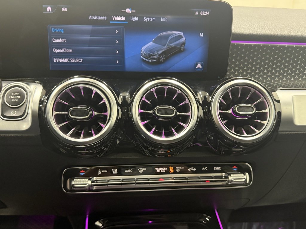 Used 2024 Mercedes-Benz GLB 250 image 20