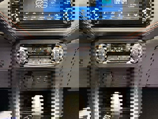 New 2025 Nissan Versa SR w/ Trunk Package image 24