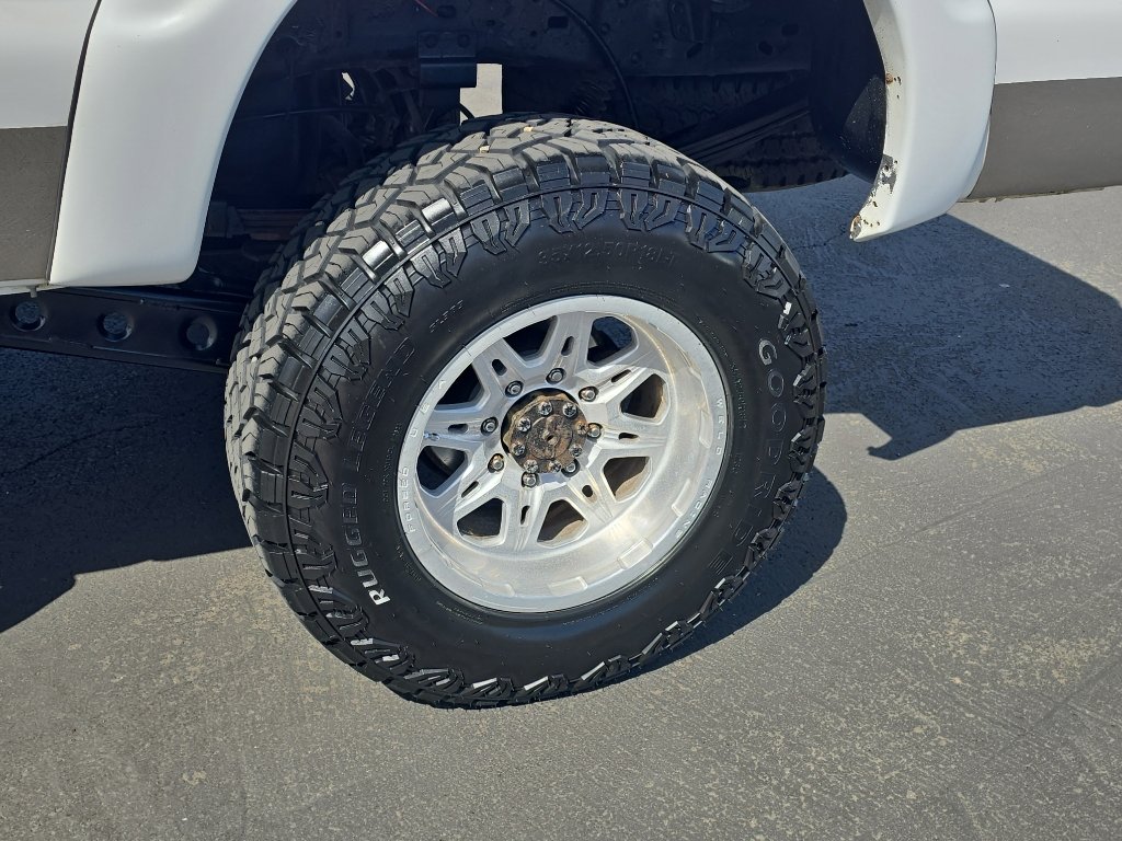 Used 2003 Ford F350 Lariat image 10