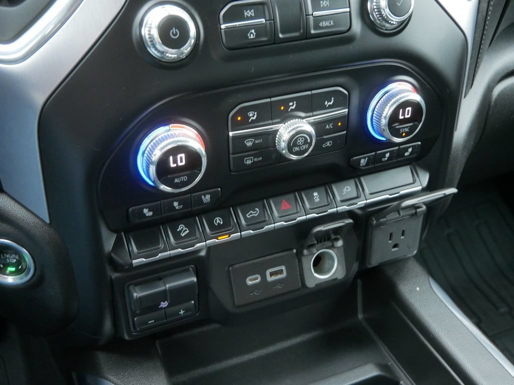 Used 2021 GMC Sierra 1500 SLT w/ SLT Premium Package AWD/4WD image 32