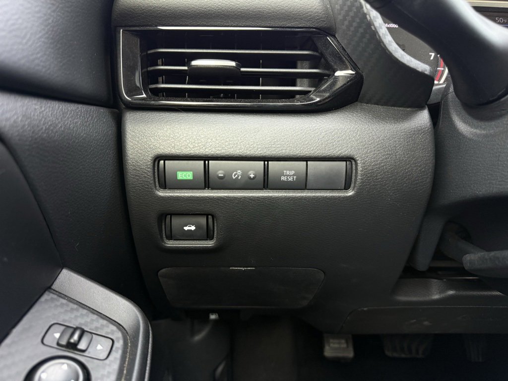 Used 2024 Nissan Sentra SV image 13