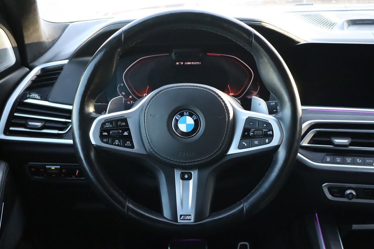 Used 2020 BMW X7 M50i w/ Dynamic Handling Package image 18