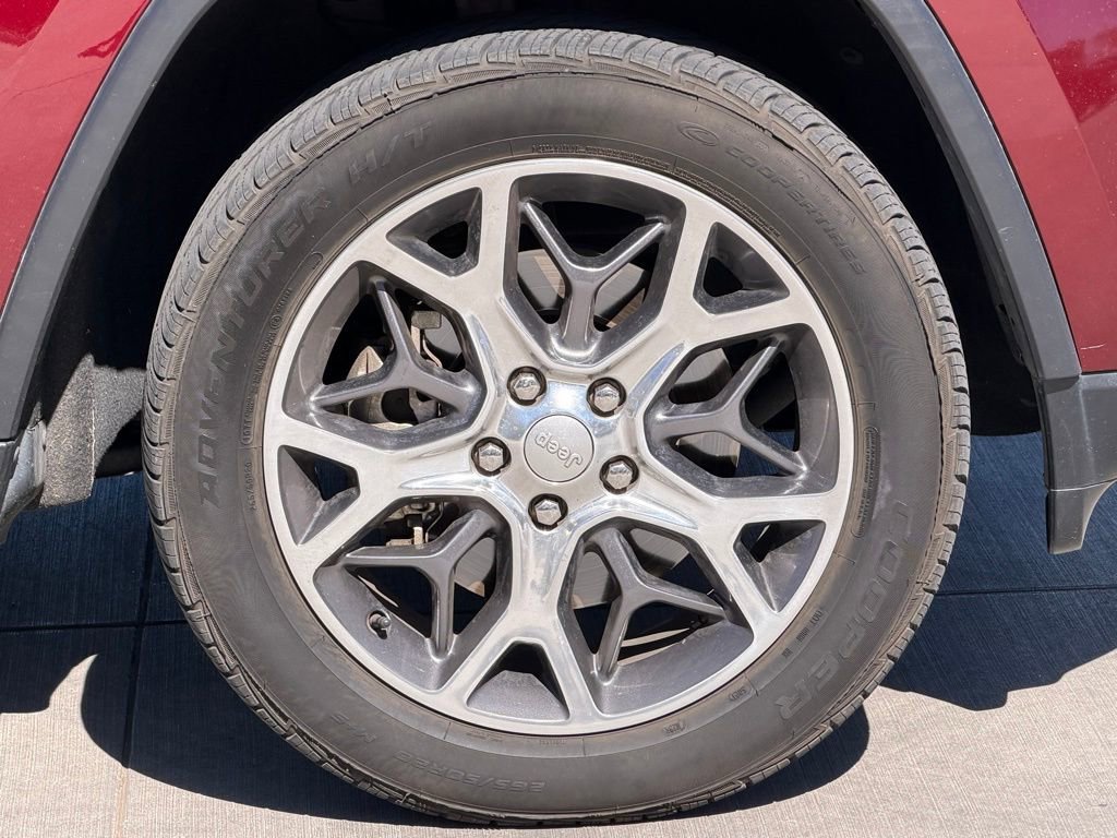 Used 2021 Jeep Grand Cherokee Limited w/ Luxury Group II image 8