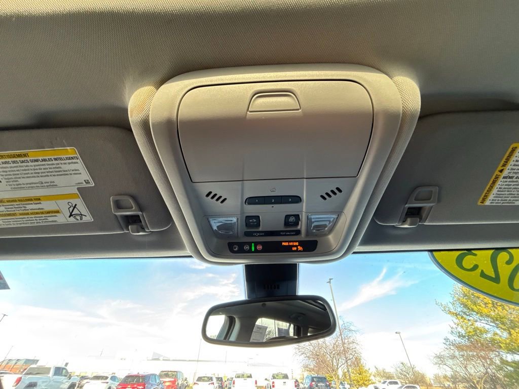 Used 2023 GMC Terrain AT4 w/ Tech Package image 34