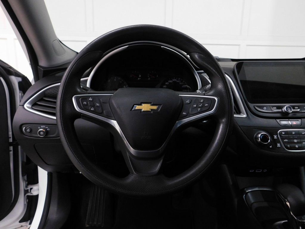 Used 2022 Chevrolet Malibu LT image 42